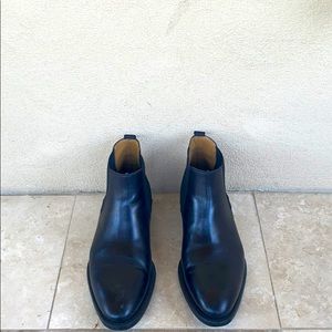 Magnanni size 10 men’s  Chelsea boots